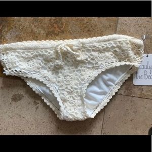Beauty & the beach bikini swimwear crochet knit